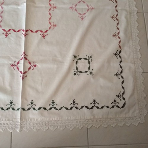 Handmade embroidered tablecloth new with lace and geometric patterns
