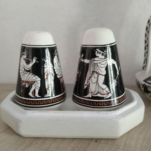 Salt and pepper set like new, 4 pieces with Greek style