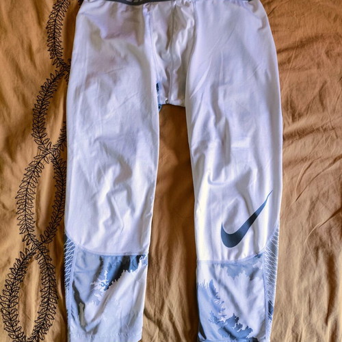 Nike Pro men's 3/4 leggings used, gray-white camo, size XL