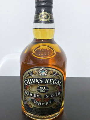 Chivas Regal 12 Years Bottle like new, premium scotch 700ml