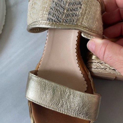Beige platforms with woven heel and gold details like new