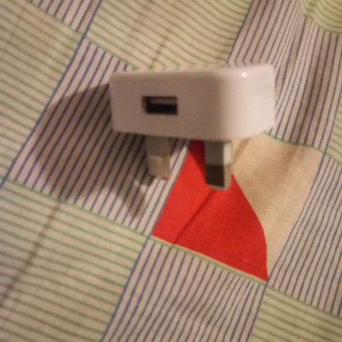 English power strip 3 sockets used with 3-meter cable and USB adapter