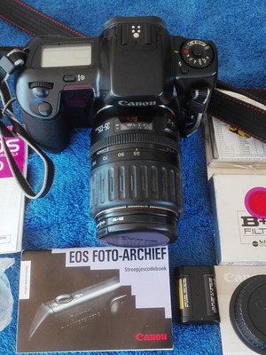 Canon EOS 10 used with 35-135 mm lens and accessories