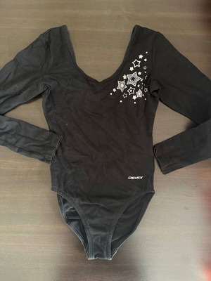 Demix black dance leotard with long sleeves and stars like new, size 128