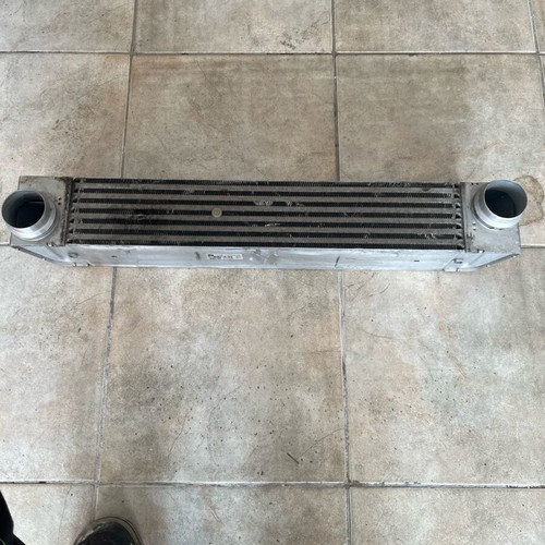 Bmw 530 Diesel 2006 intercooler used Behr 17007787446-04