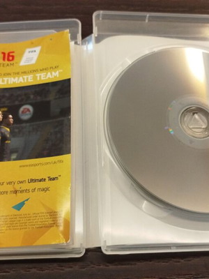 PES 2014 and FIFA 2016 used for PlayStation 3