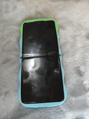 Θήκη κινητού Samsung Z Flip 5 σαν καινούργιο, τυρκουάζ πράσινη