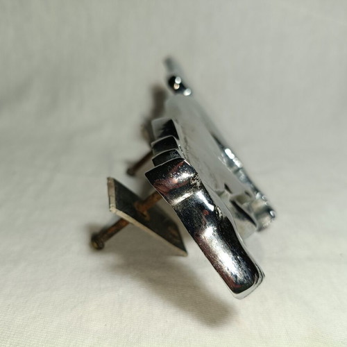Ford Mustang metal emblem used, 1970s horse logo