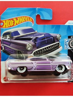 Hot Wheels Treasure Hunt TH car, sealed carded collectible