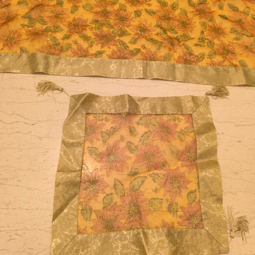 Polyester table runners set used, 3 pieces