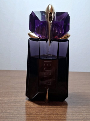 Thierry Mugler Alien Eau de Parfum μεταχειρισμένο 60ml