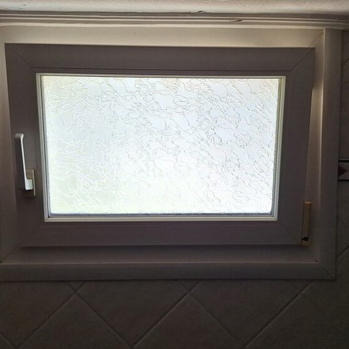 PVC windows and armored security entrance door like new, Finstral with Aubi mechanisms