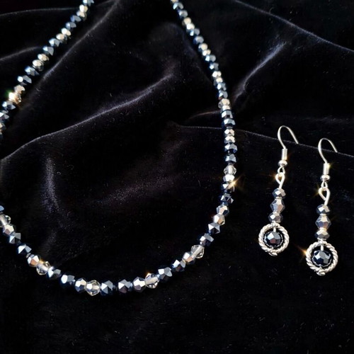 Handmade crystal beaded elegant jewelry set new, black and silver