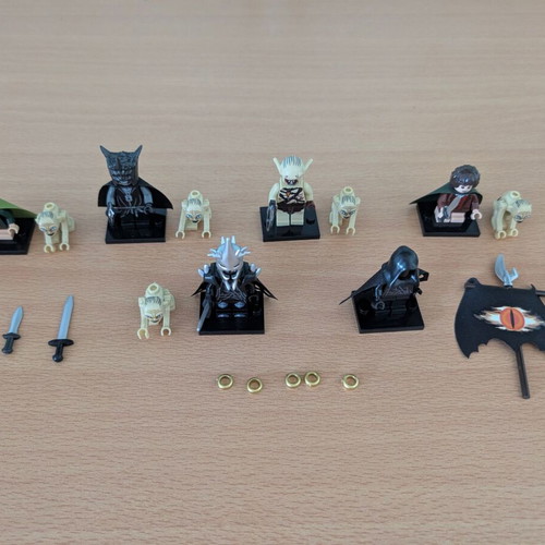 Lord of The Rings Minifigures like new, compatible with original blocks