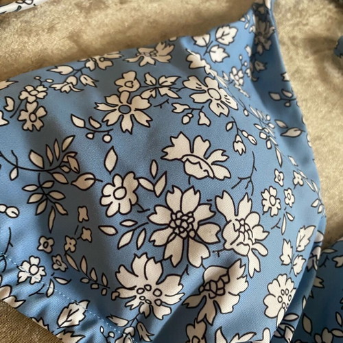 Zaful swimwear top medium size blue floral like new