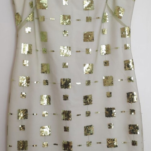Dress green light with sequins size 48 like new