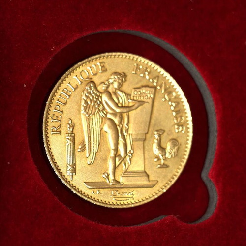 Case with 24K gold-plated 100 Francs French coin new, year 1900