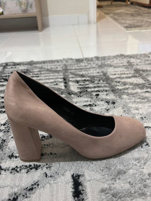 Alta Moda pumps used, pink suede with thick 10 cm heel, size 41