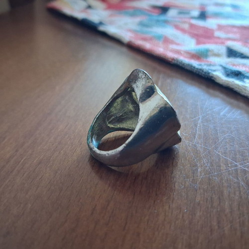 Vintage ring with mother of pearl silver plated used