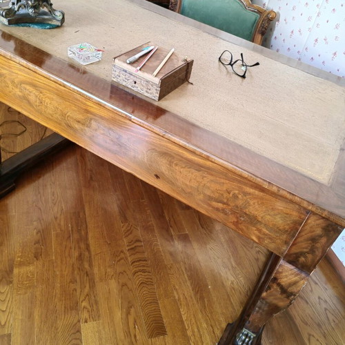 Antika desk used, walnut with brass details