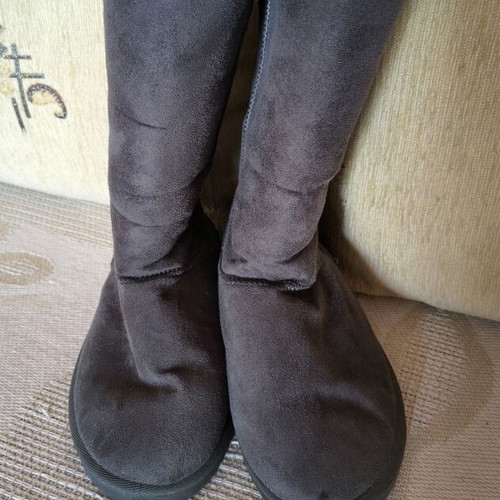 Haqyyia boots used, warm with fur lining, size 37, gray