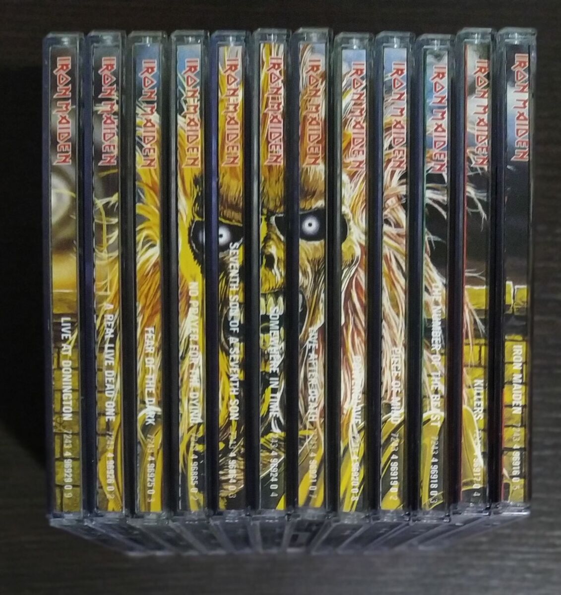 Iron Maiden CDボックスセット 12枚（2枚組3セットあり） Unboxing: [Limited Edition] Iron Maiden Box Set CD 12 Album 15 CD