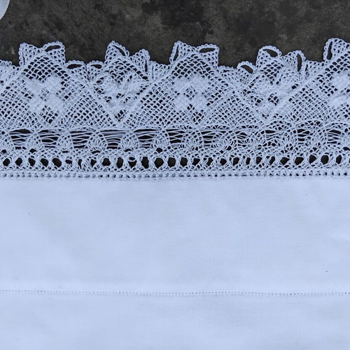 Vintage dowry pillowcases set with handmade lace pair, like new