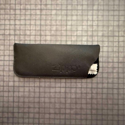 Θήκη γυαλιών πρεσβυωπίας Zippo και μαντηλάκι καθαρισμού, καινούργια, μαύρη