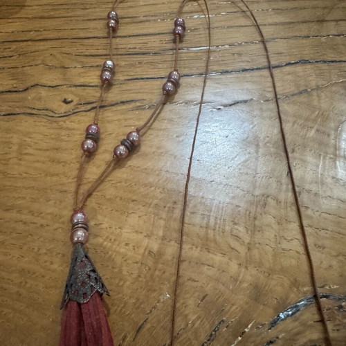 Necklace set 58cm boho-chic with burgundy faux leather cords and metallic beads like new