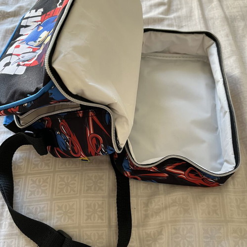 Sonic lunch bag with two compartments