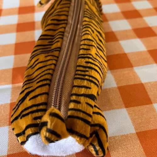 Plush pencil case 00’s like new