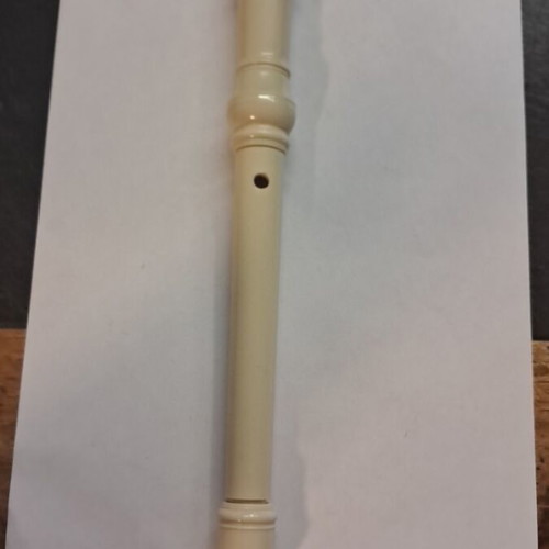 Yamaha YRS-243 soprano recorder used, good condition