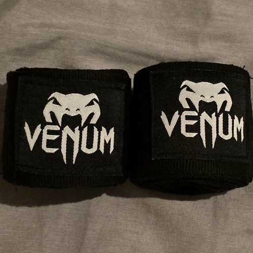 Venum hand wraps 4m new