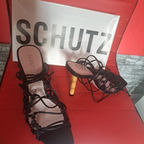 Schutz women's leather sandals new with bamboo heel size 39.5-40