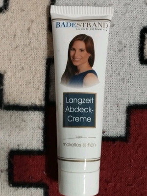 Badestrand makeup like new with full coverage