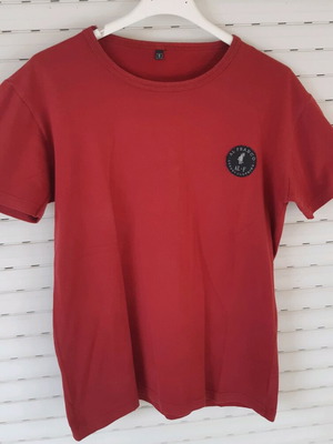Men's tshirt used, size S, red