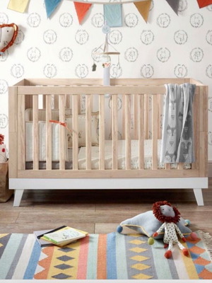 Mama and Pappas Lawson baby cot with Greco-Strom mattress like new