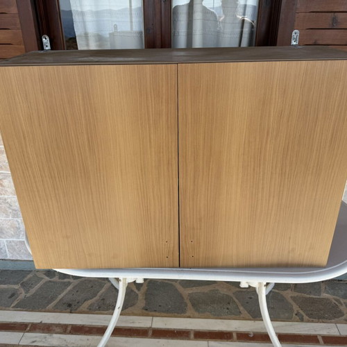 Kitchen cabinet set used with plate holder, dimensions included