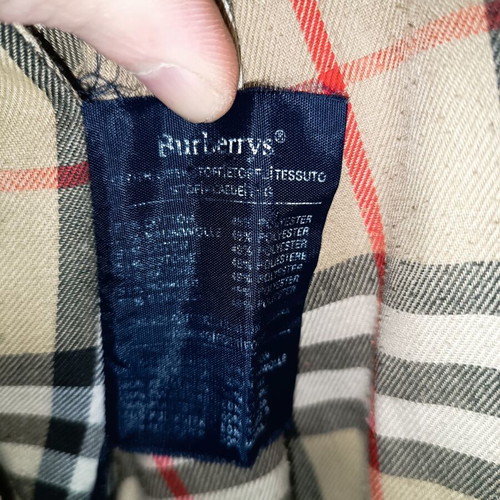 Burberry Harrods trench coat like new, beige