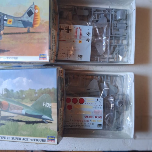 Hasegawa WW2 plastic model kits unused, set of 2