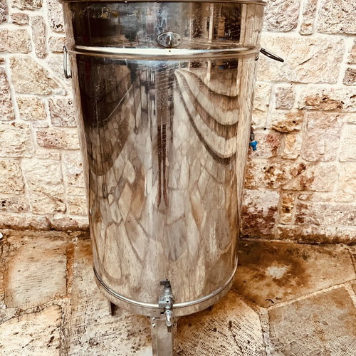 Stainless steel 140l oil tank with base and tap