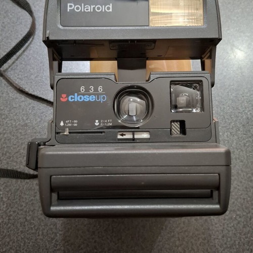 Polaroid 636 Close Up instant camera vintage like new