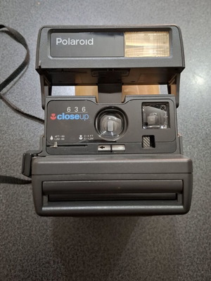 Φωτογραφική μηχανή στιγμιαίας εκτύπωσης Polaroid 636 Close Up vintage σαν καινούργιο