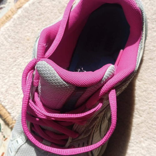 Puma girls' athletic sneakers size 36 like new, white-pink