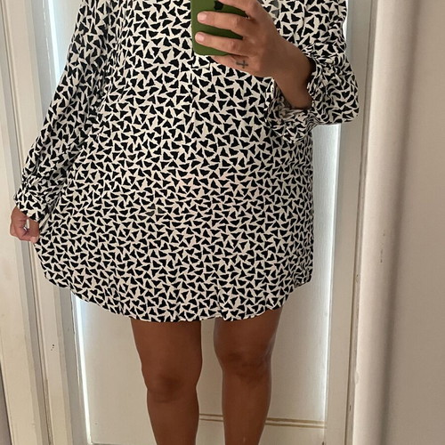 H&M short black and white shirt dress, size S, loose fit