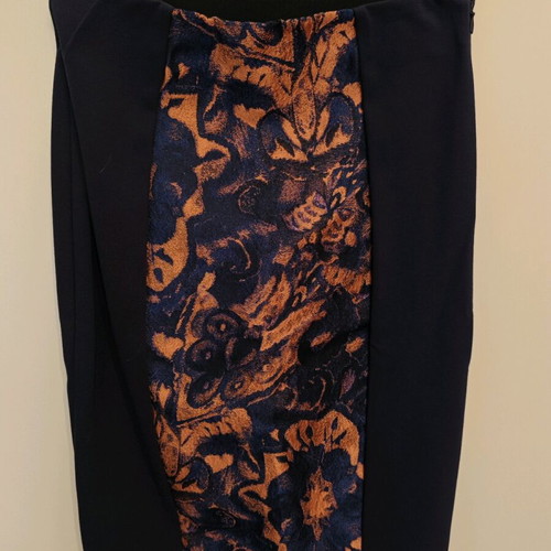 Pinko pencil skirt elastic knee-length like new, blue