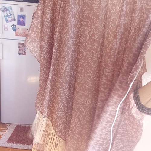 Kimono with soft color and fringes