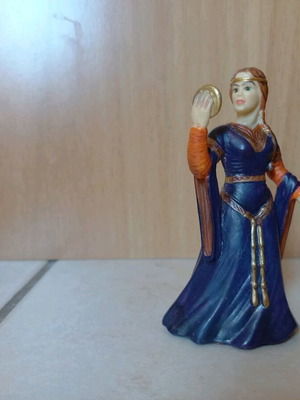 Papo figure like new