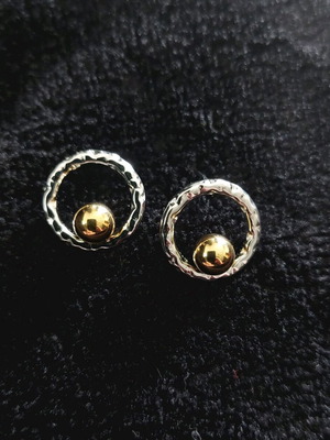 Round stud earrings new, stainless steel gold and silver