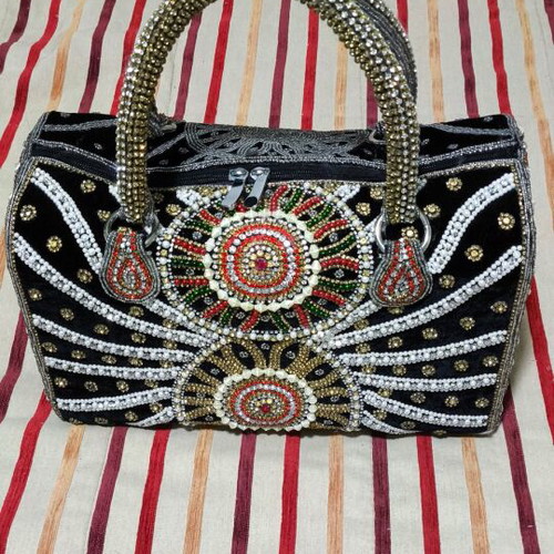 Handmade women's black velvet handbag used with strass